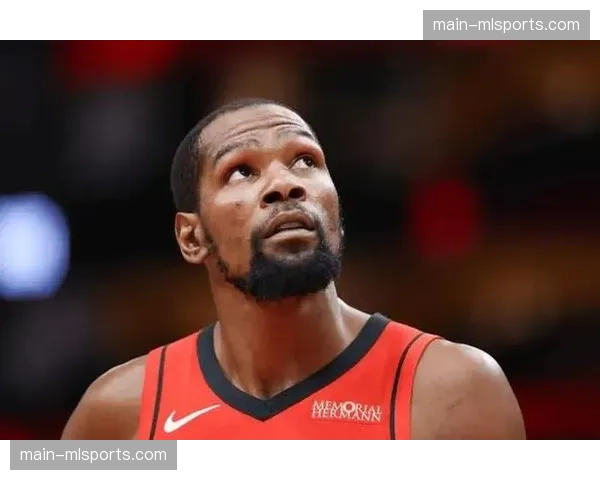 杜兰特带伤复出半场20分 下半场遭包夹9失误创赛季新高